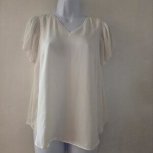 Ann Taylor Petite Elegant Cream V-Neck Women's Top Medium Petite